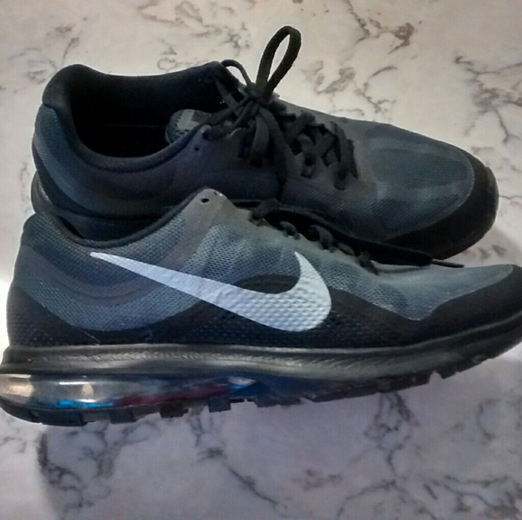Nike Shoes - Nike Max Dynasty Nike Shoes - Nike Max Dynasty